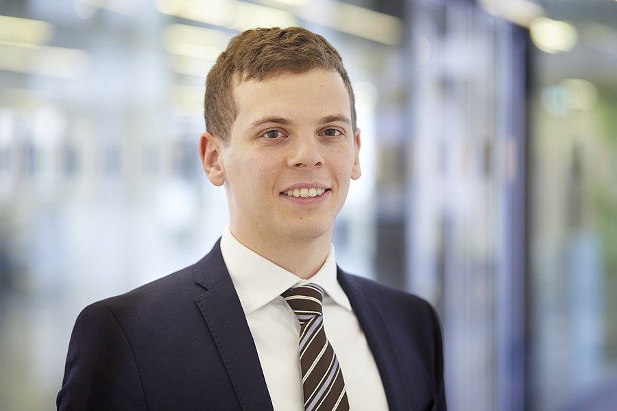 Dr. Ewgenij Besuglov